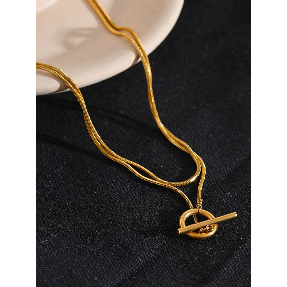 Emari Necklace 18k gold