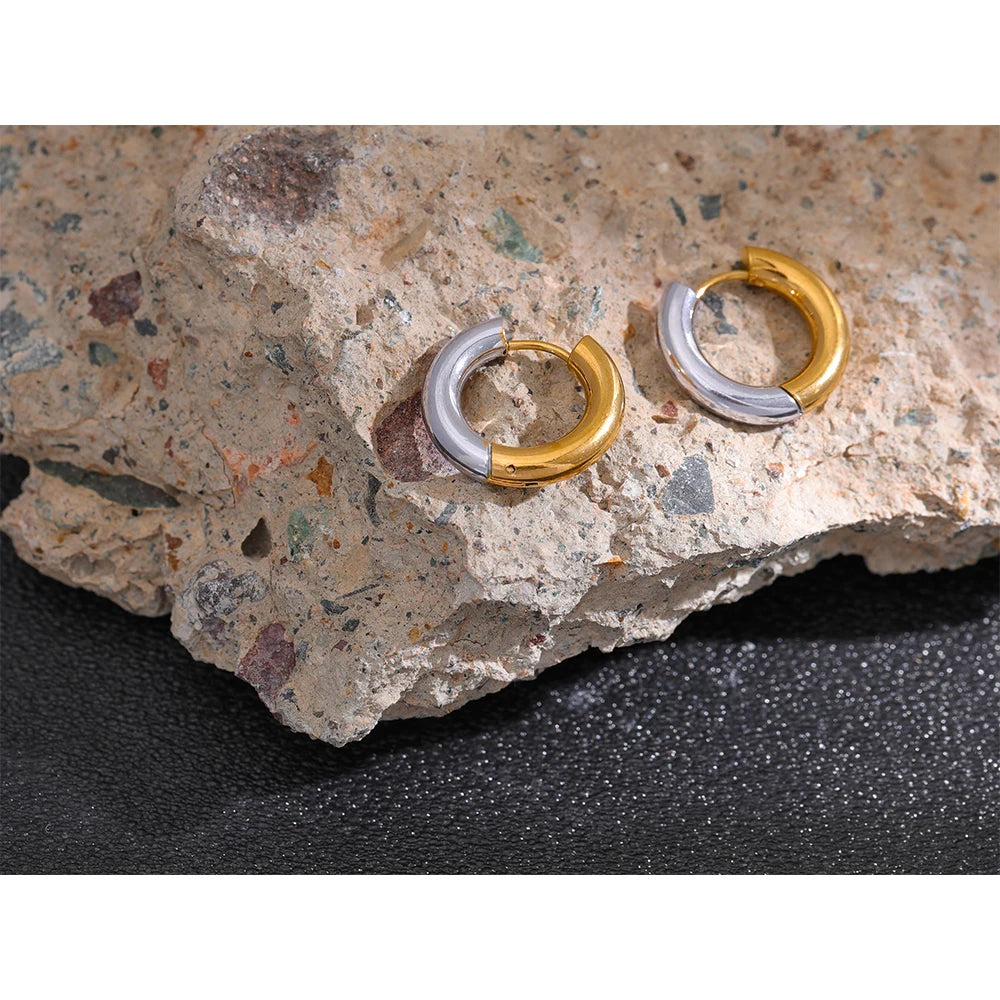 Round Earrings 18k gold